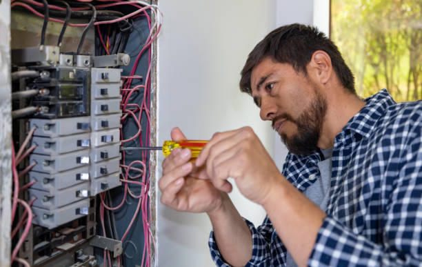 Best Licensed Electrician  in Bear Creek Ranch, TX